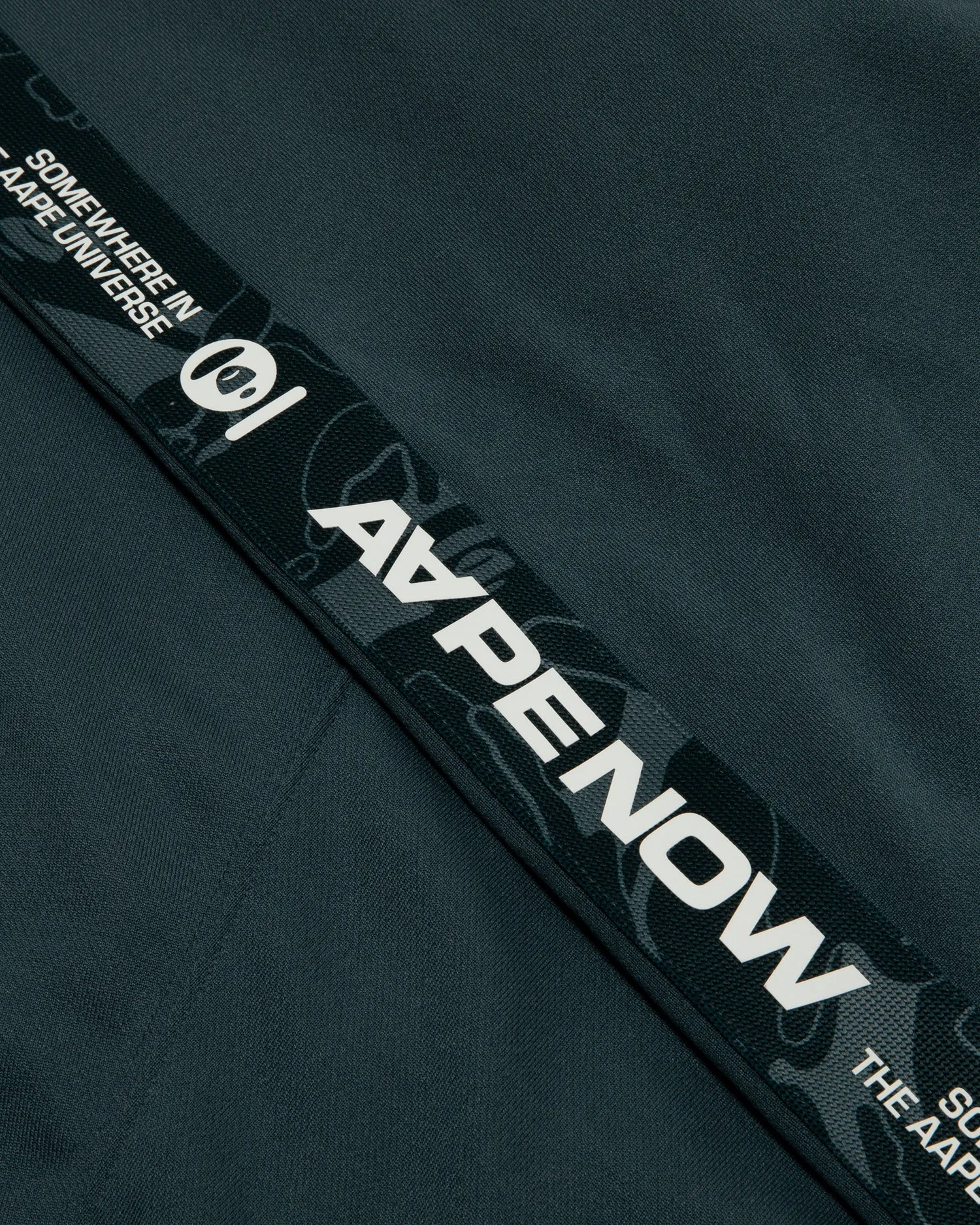 AAPE NOW moonface logo sweatpants