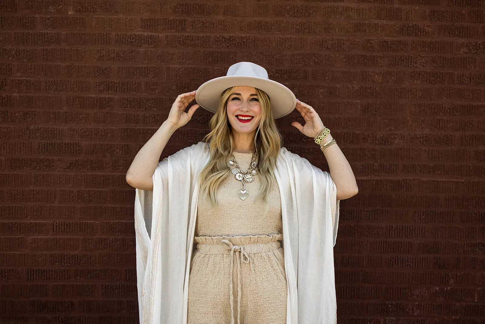 andra short sleeve top in natural