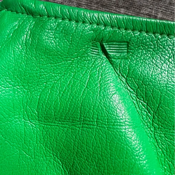 aritzia Babaton Green vicinity faux leather asymmetrical mini skirt Y2K rodeo