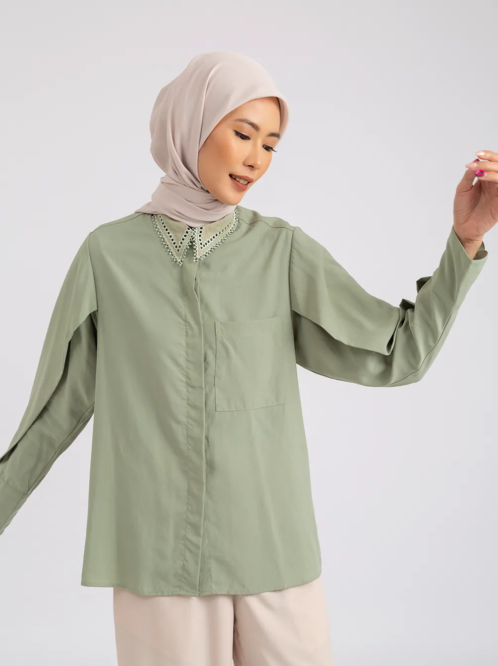 AYDA TOP PLAIN SAGE