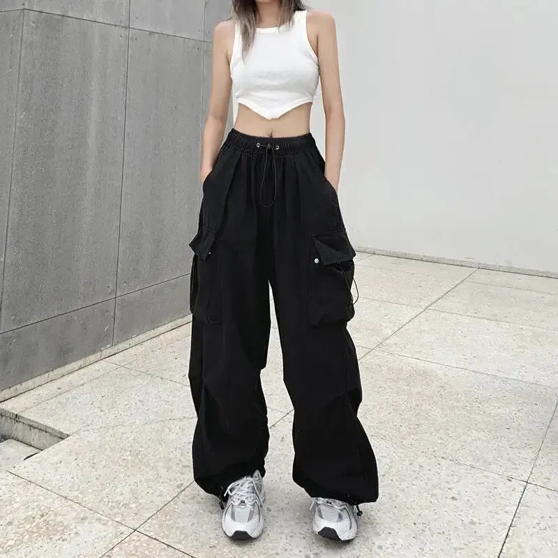 Baggy Pants Woman