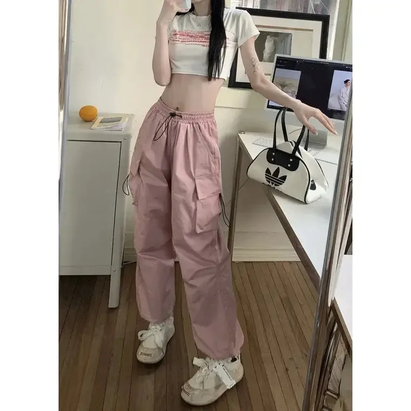 Baggy Pants Woman