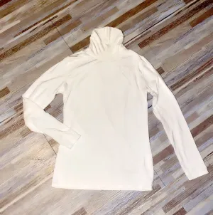 Basic Long Sleeve Top (Ivory)