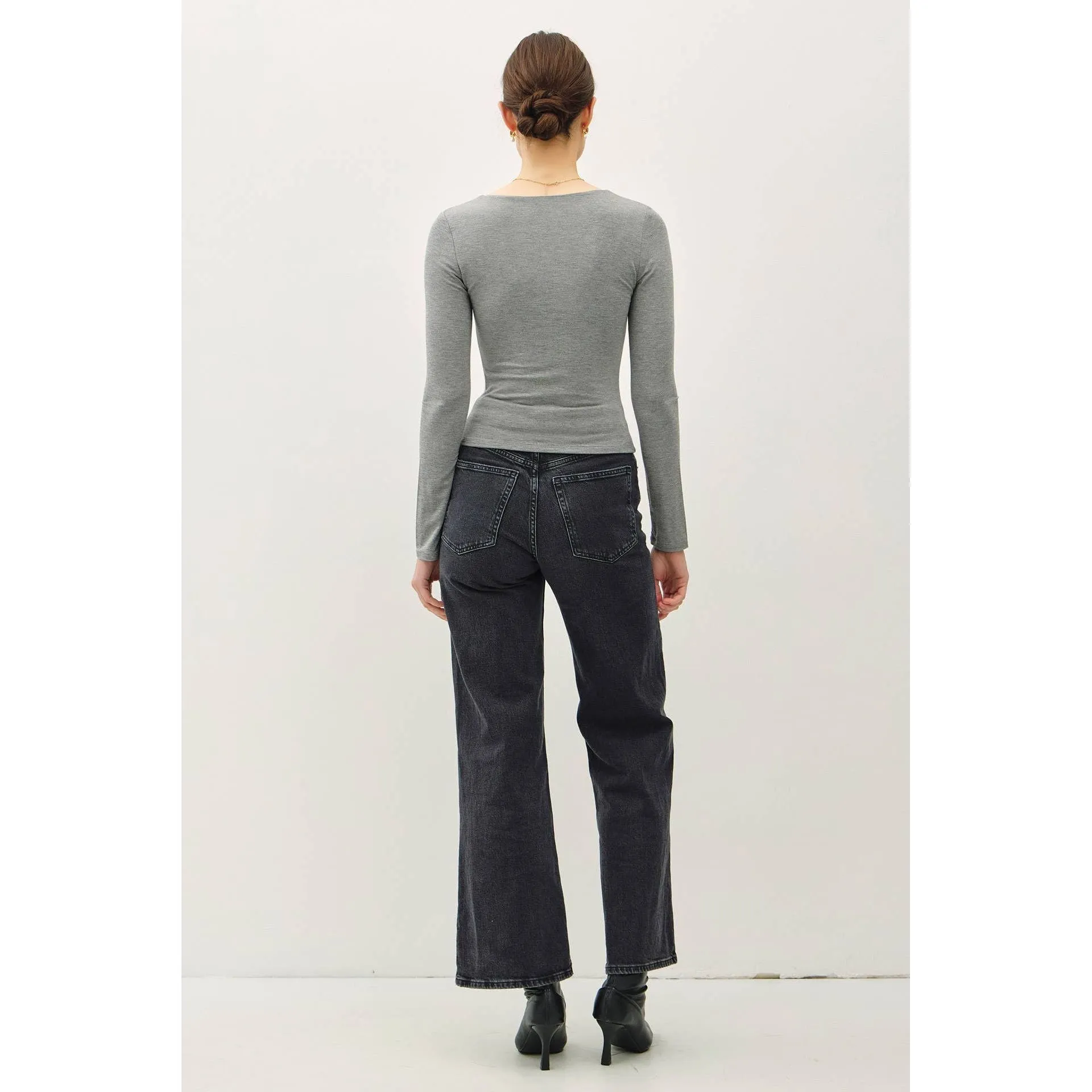 BASIC SQUARE NECK LONG SLEEVE TOP