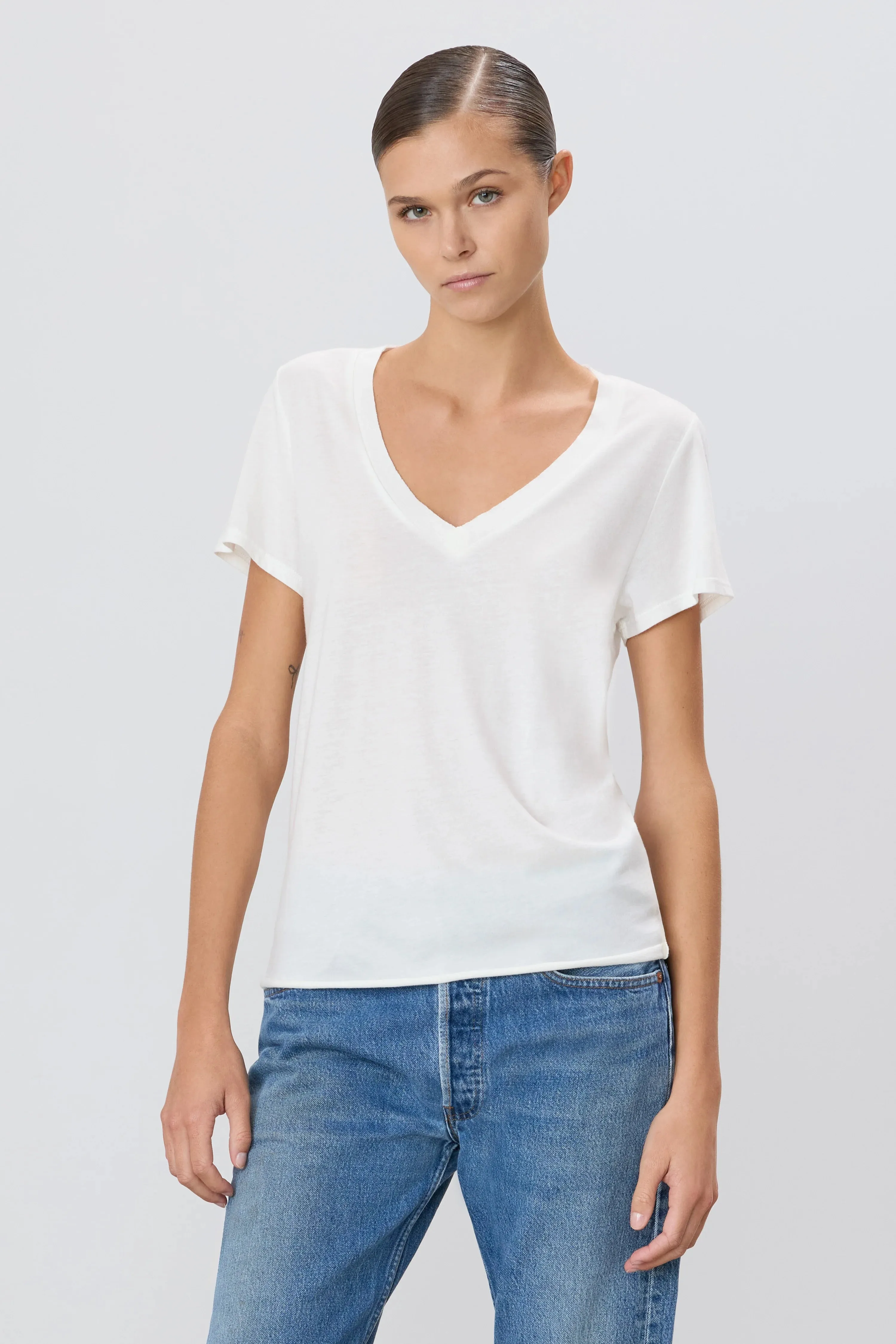 Chloe V Neck Tee - Ivory