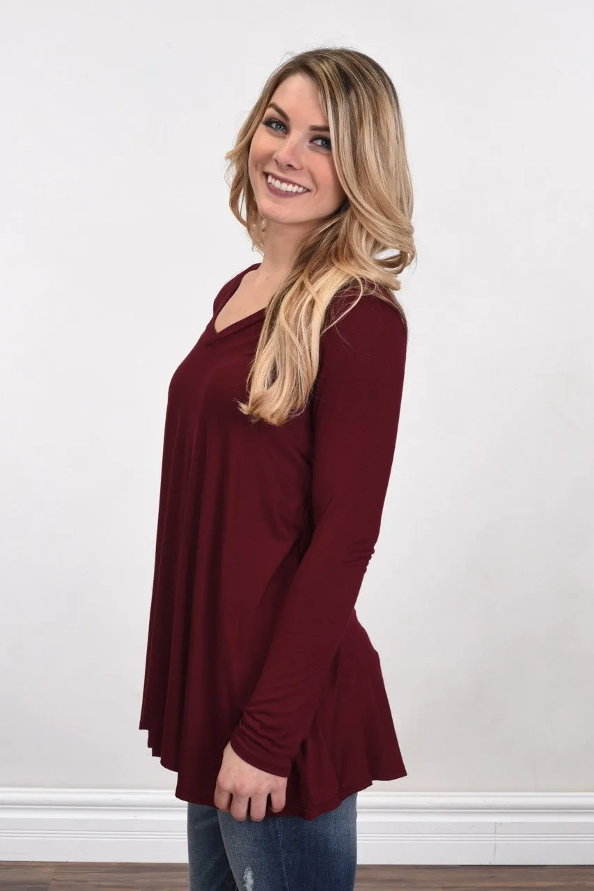 Essential V-Neck Top Burgundy