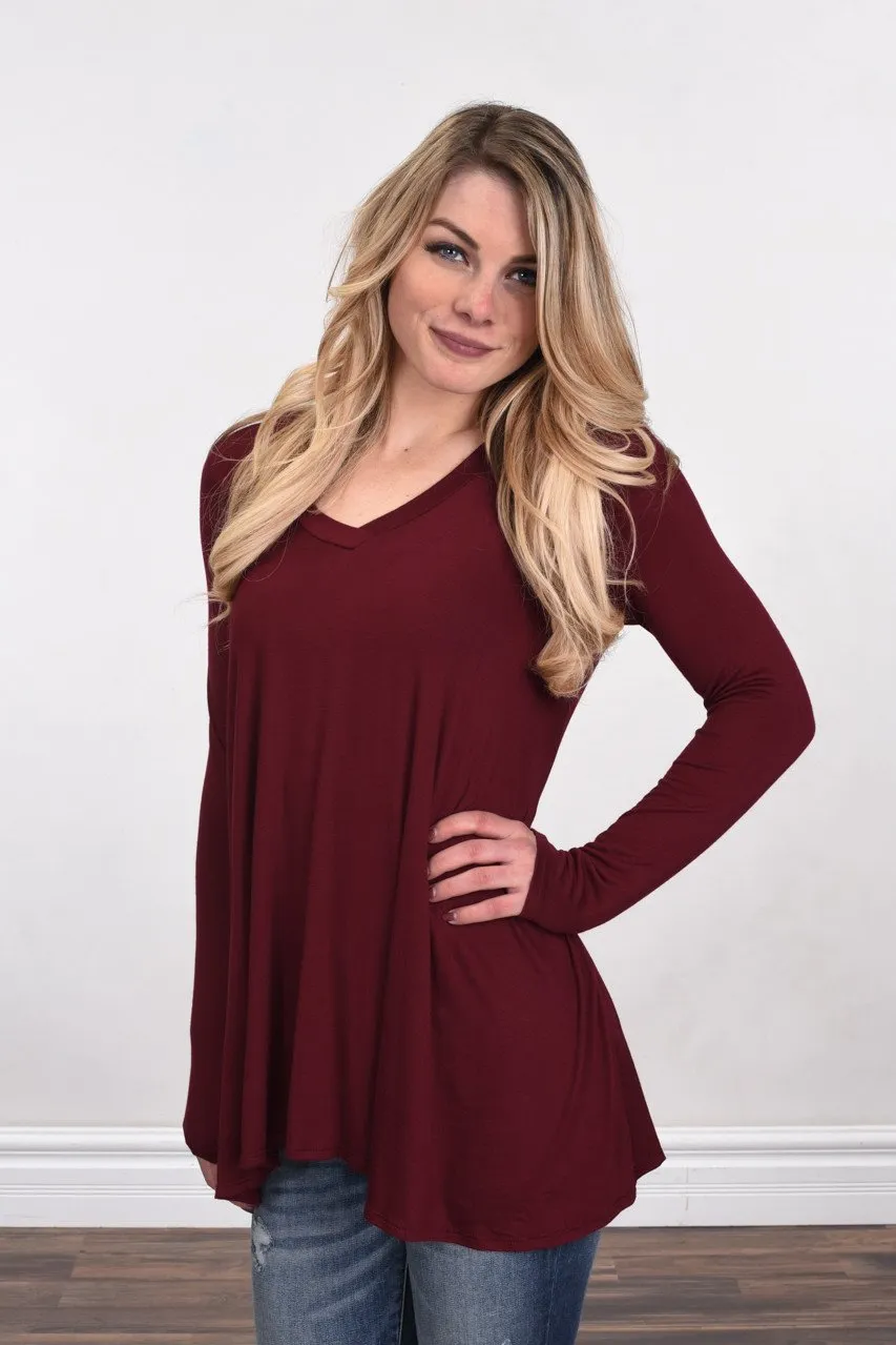 Essential V-Neck Top Burgundy