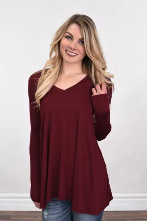 Essential V-Neck Top Burgundy