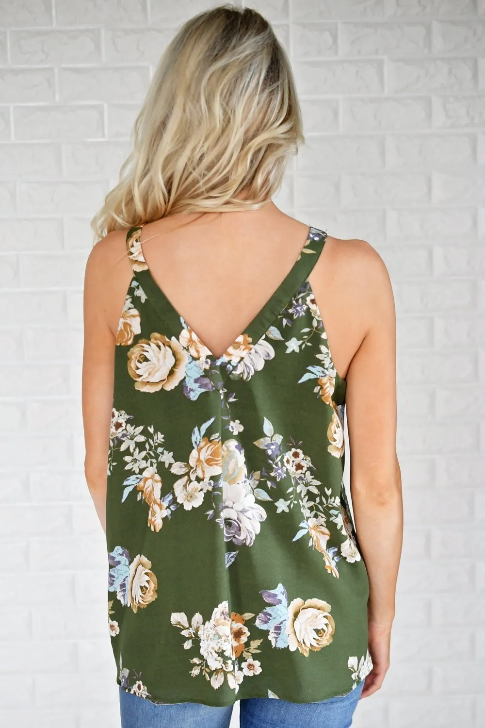 Flirting in Floral Tank Top