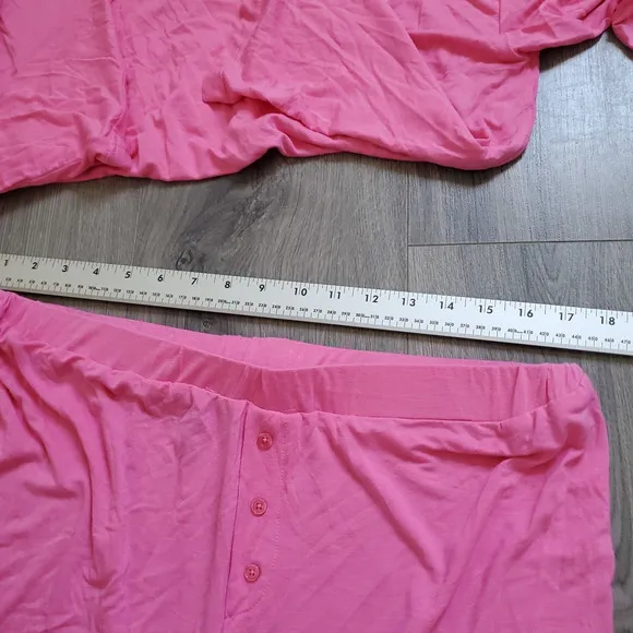 Kerri Rosenthal x Aqua Pajama Set Size XL Pink Pants Long Sleeve Heart Patch