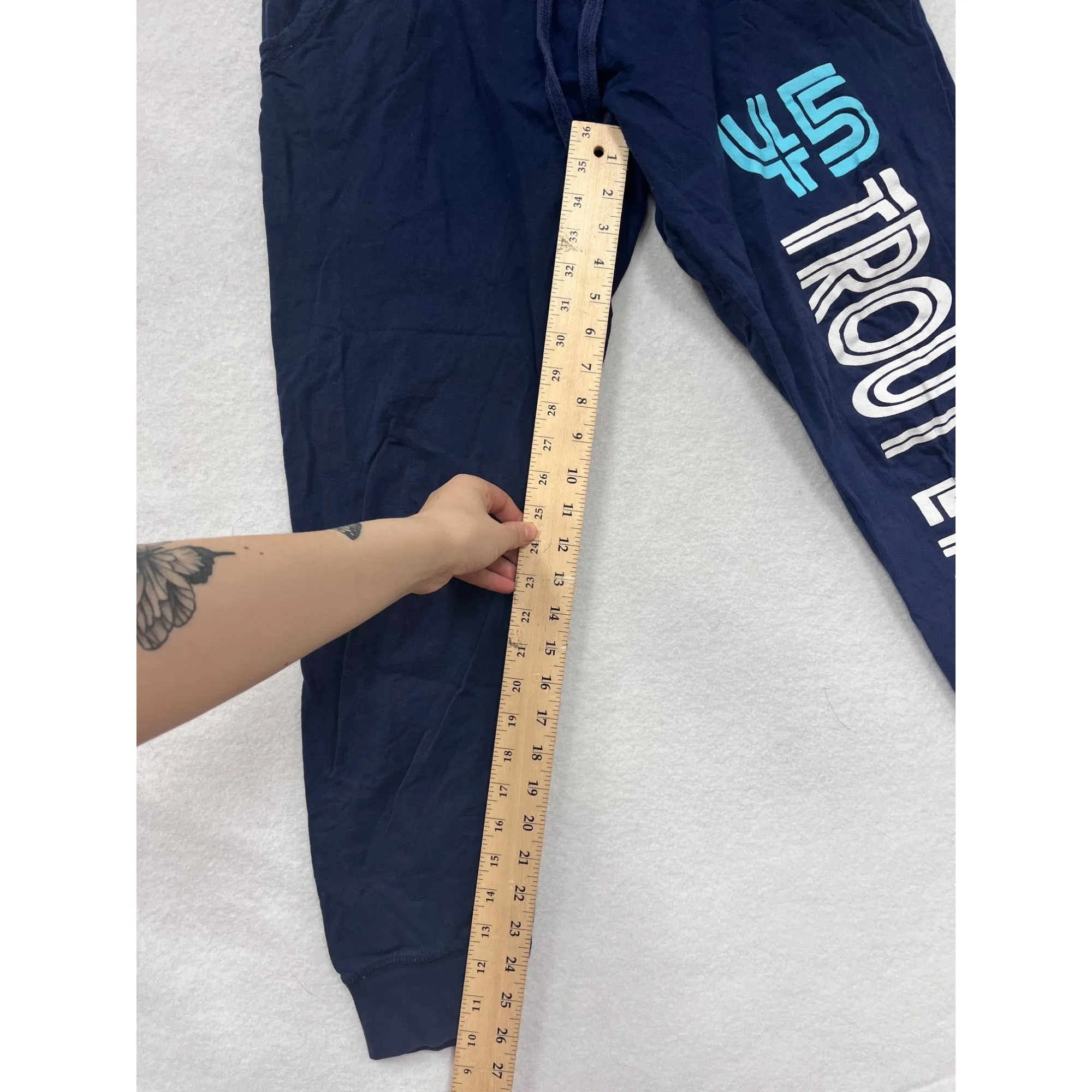 Large MV Sport Navy Blue Trout Lake 45 Jogger Sweatpants With Elastic Waistband With Drawstring