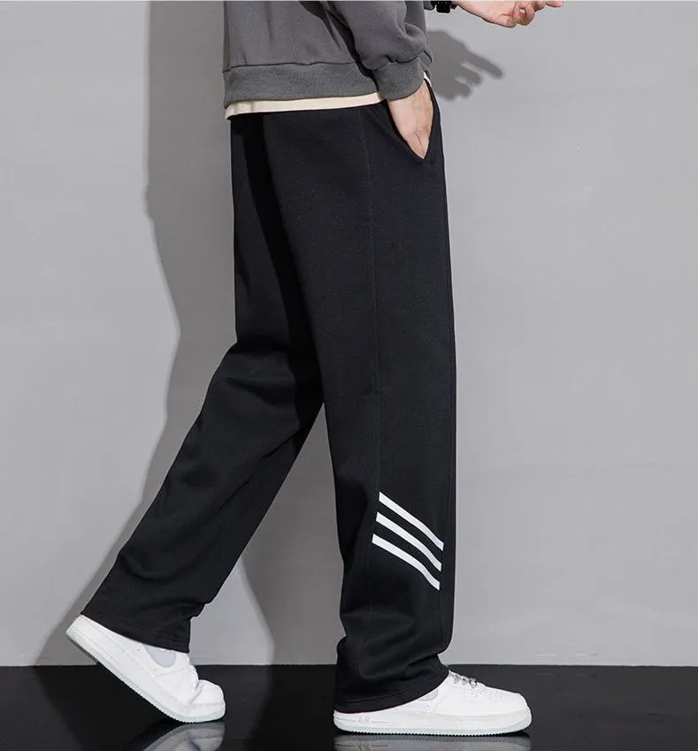 Lightweight Straight Leg Sweatpants Perfect for Athletic Activities
