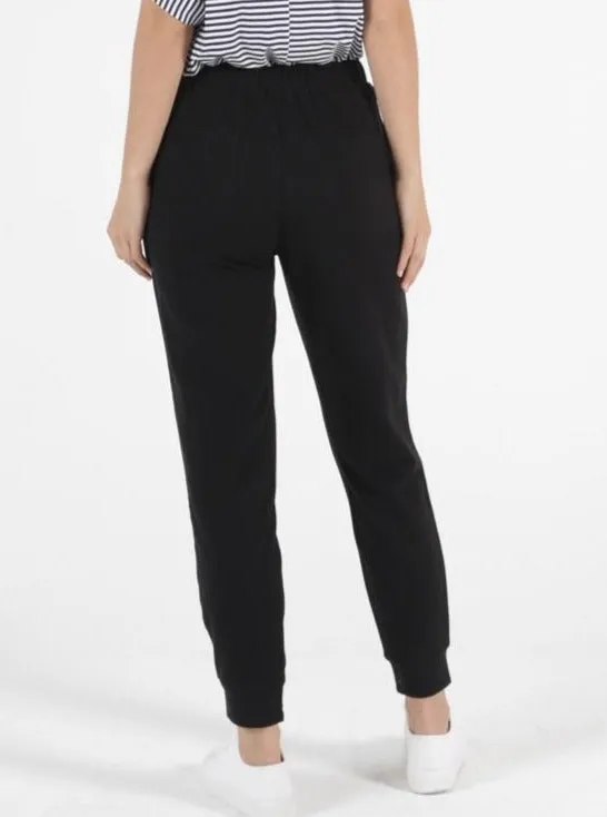 Lindsay Jogger