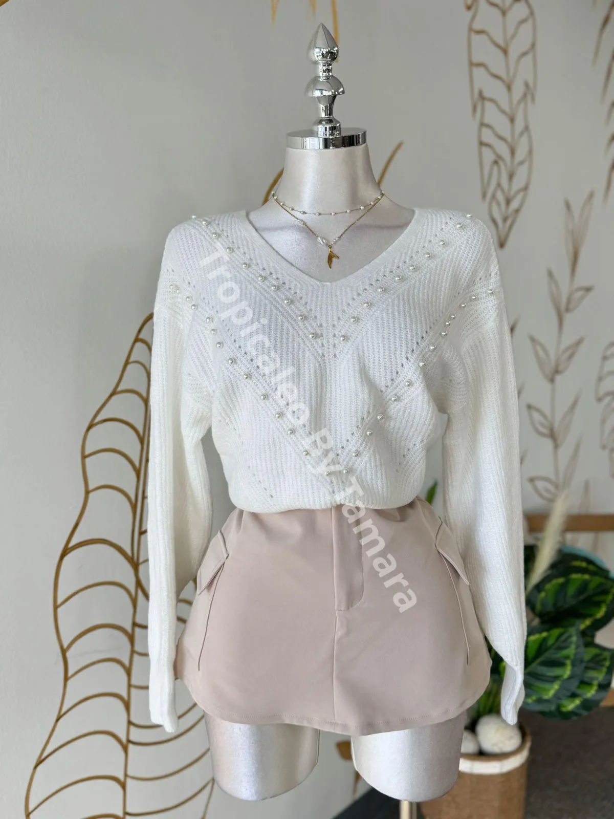 Pearl Knit V-neck Top