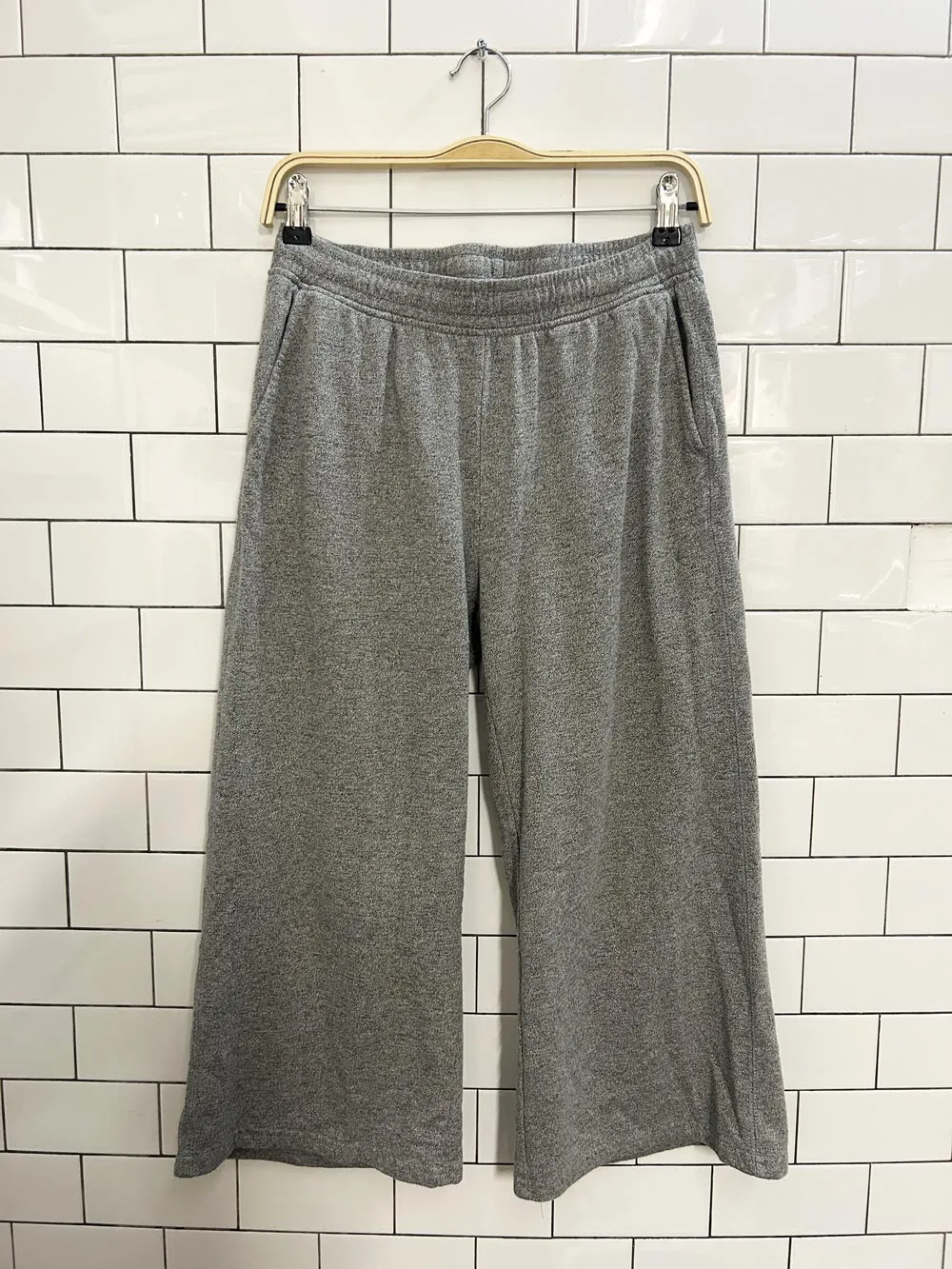 roots original wide leg crop sweatpant