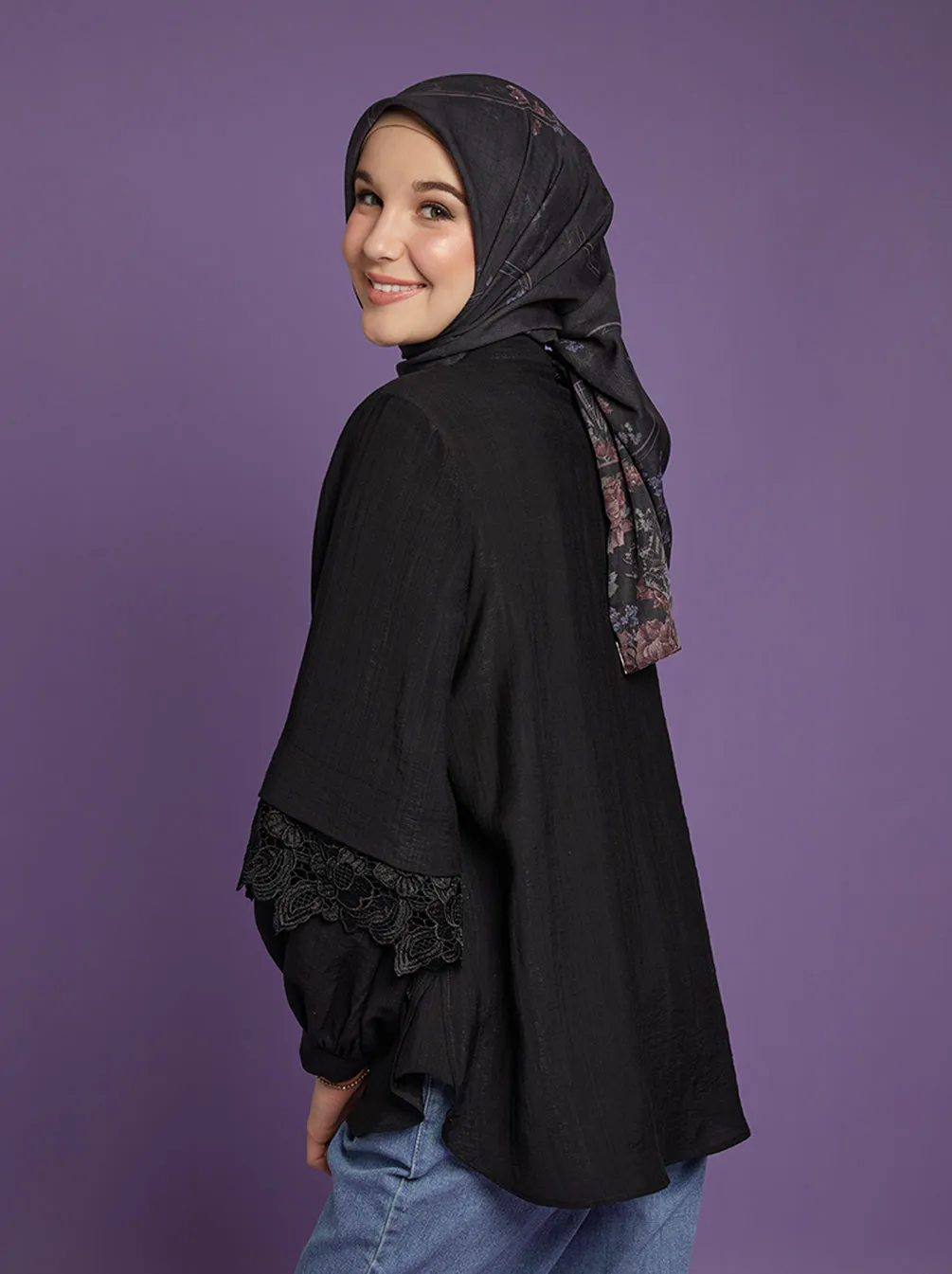RUNA DROPSHOULDER TOP BLACK