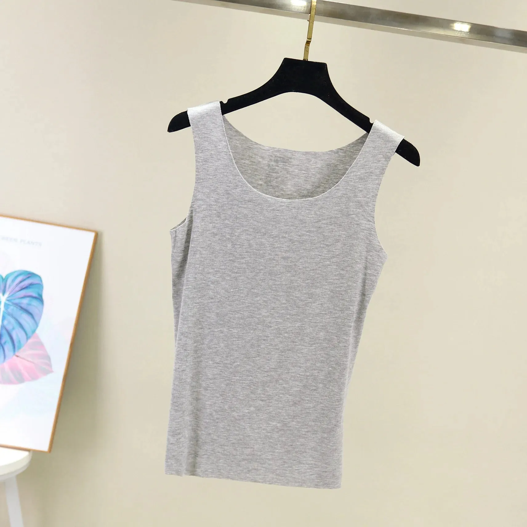 seamless V-Neck Tank Tops