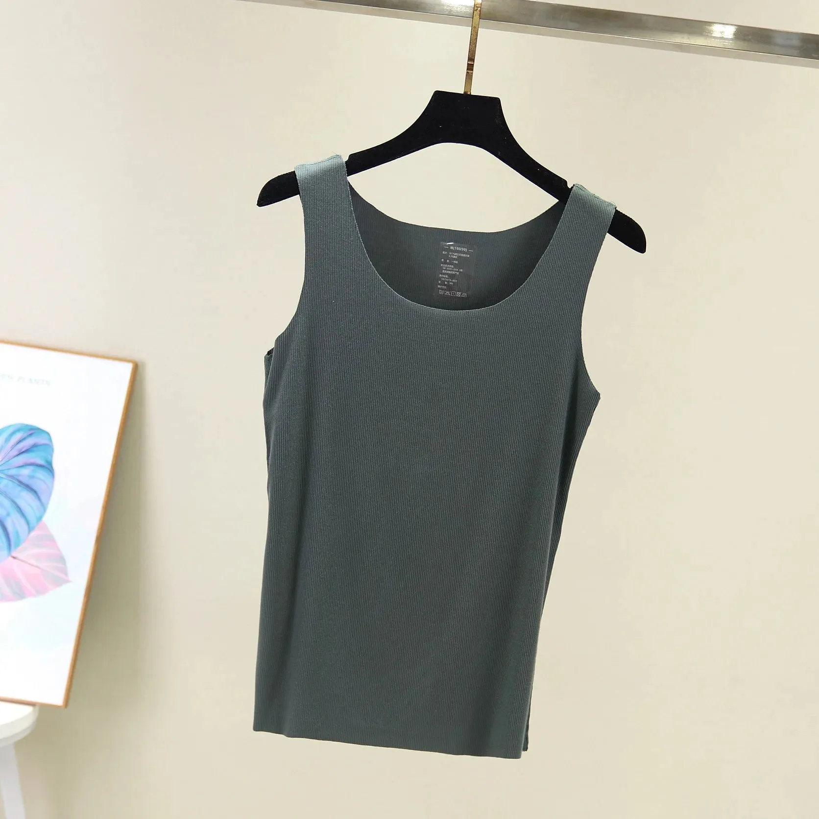 seamless V-Neck Tank Tops