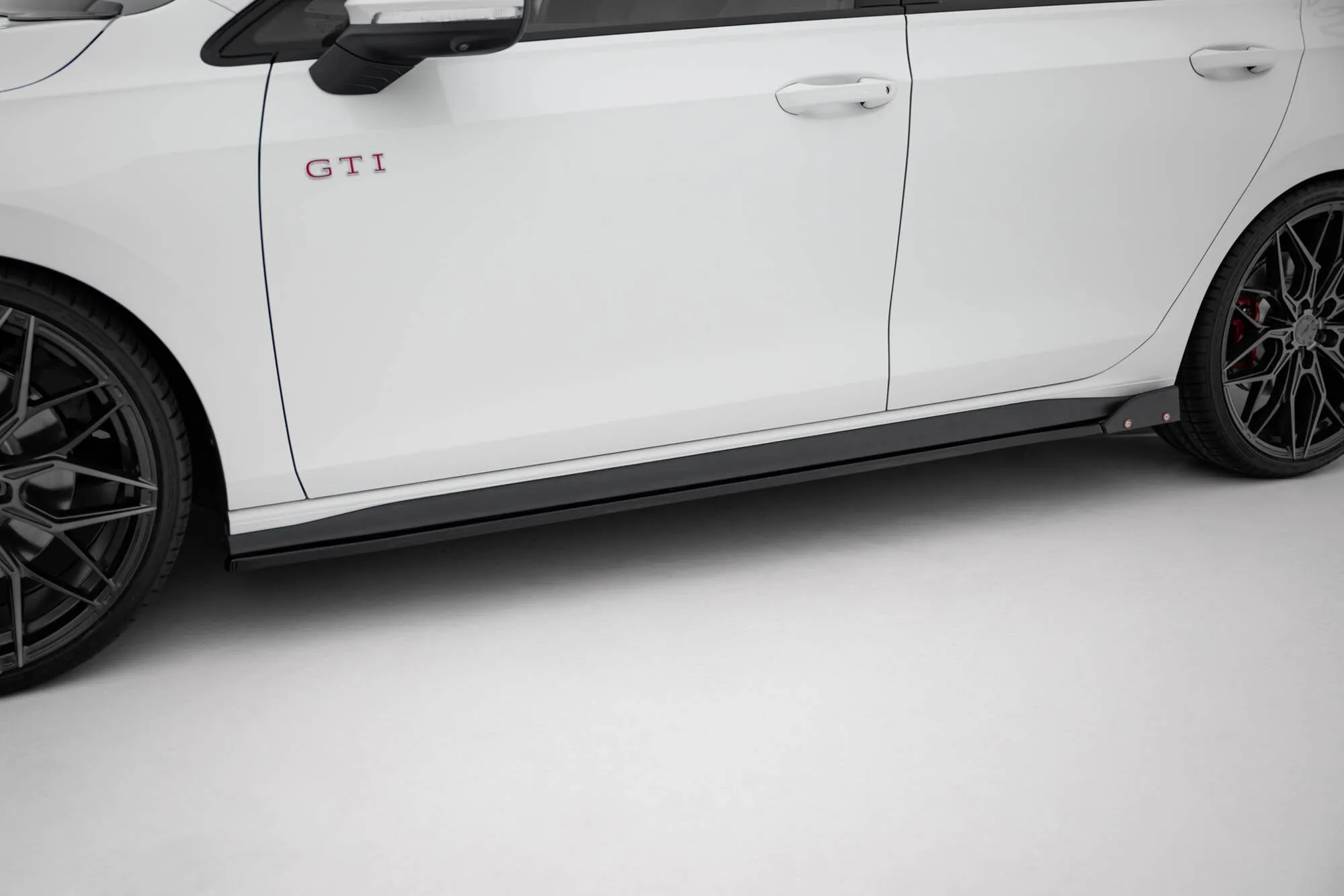 Side Skirts Diffusers V.2   Flaps Volkswagen Golf GTI / GTE / GTI Clubsport / GTD / R-Line Mk8