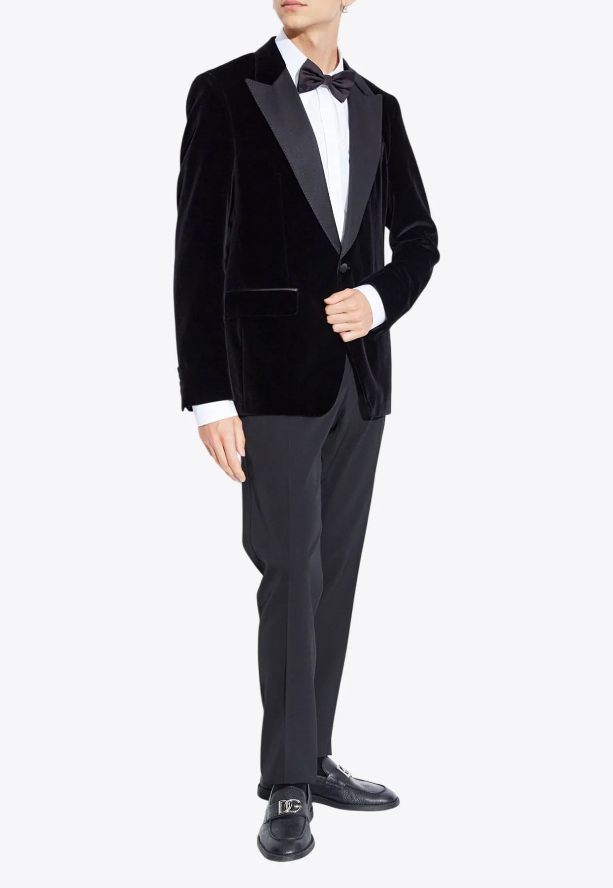 Single-Breasted Velvet Tuxedo Blazer