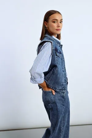 SLEEVELESS DENIM JACKET