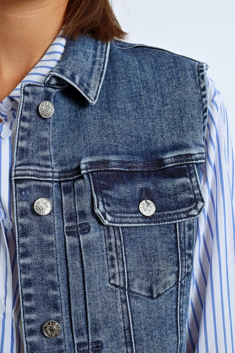 SLEEVELESS DENIM JACKET