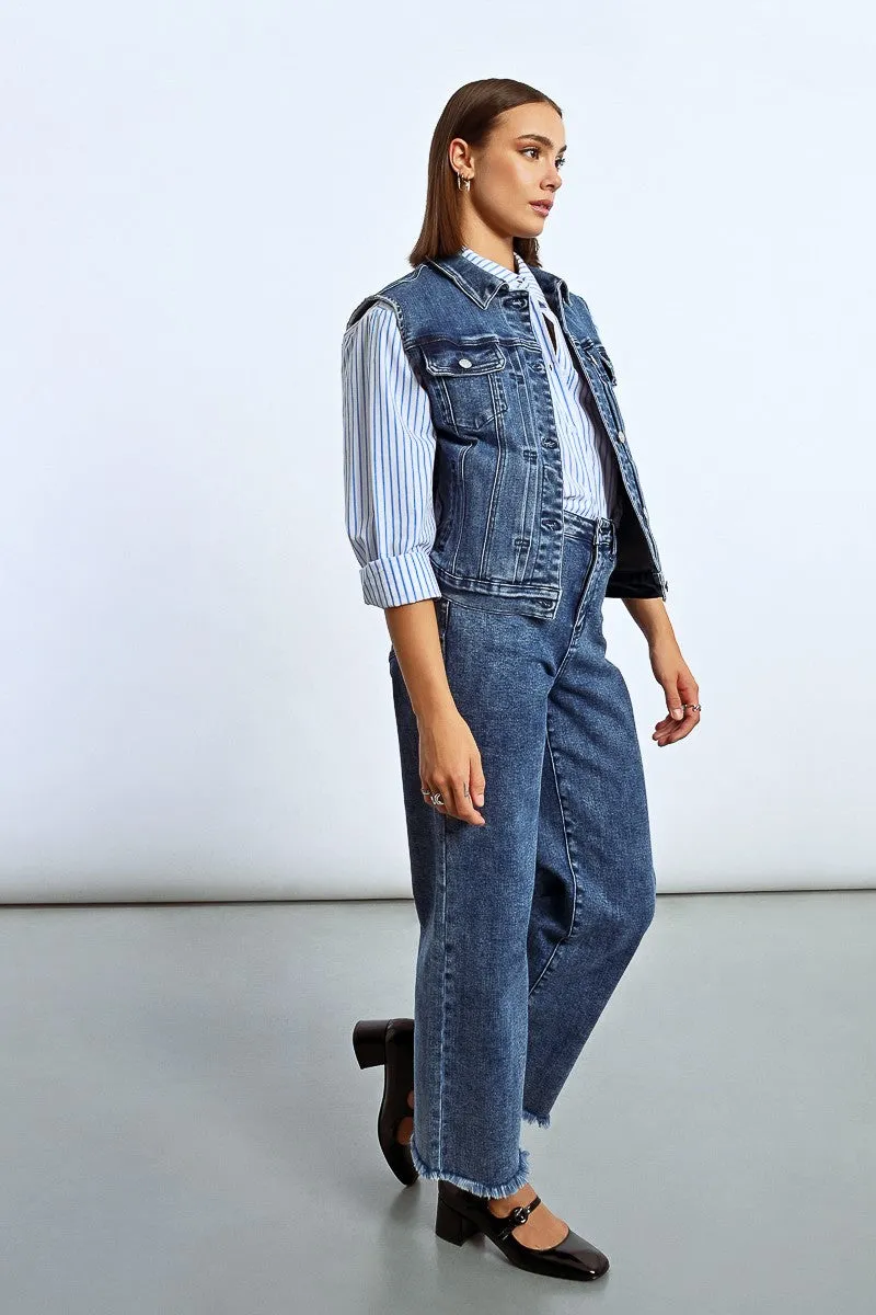 SLEEVELESS DENIM JACKET