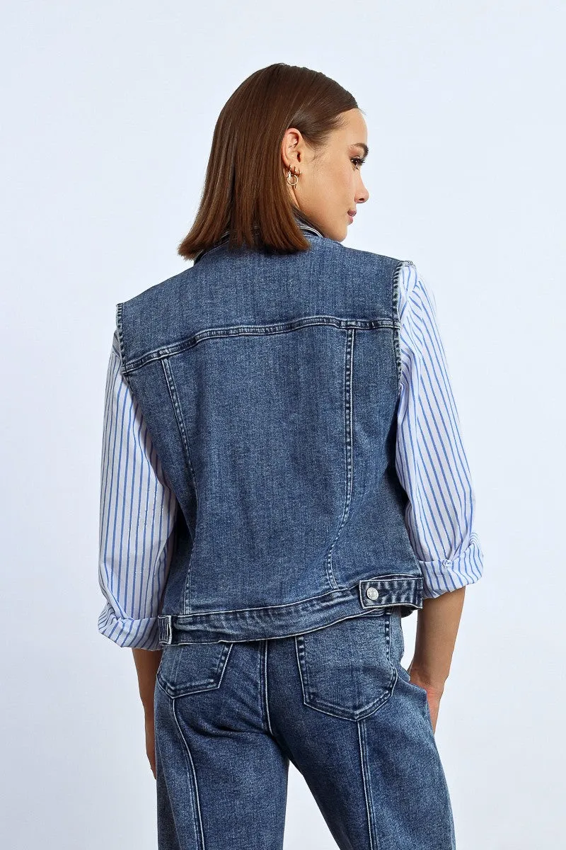 SLEEVELESS DENIM JACKET