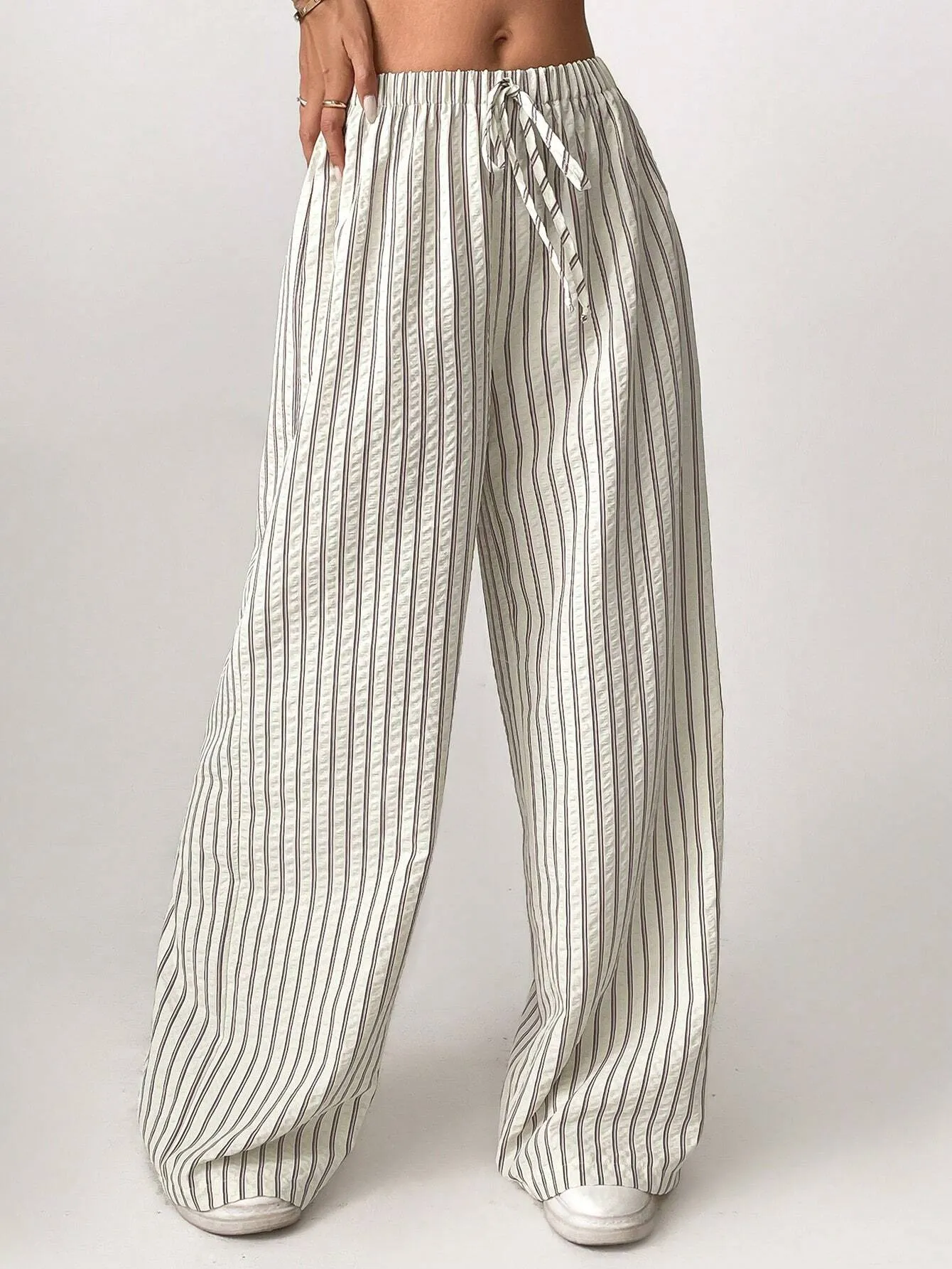 Stylish Tall Loose Striped Wide-Leg Trousers – Comfortable & Chic