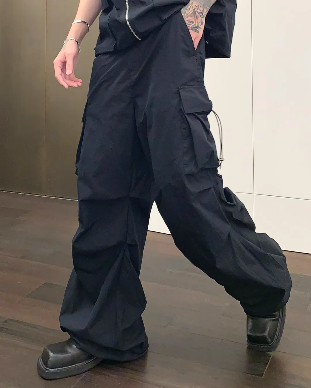 Tech Zip Hood Vest / Wide Pants Setup CBJ0083