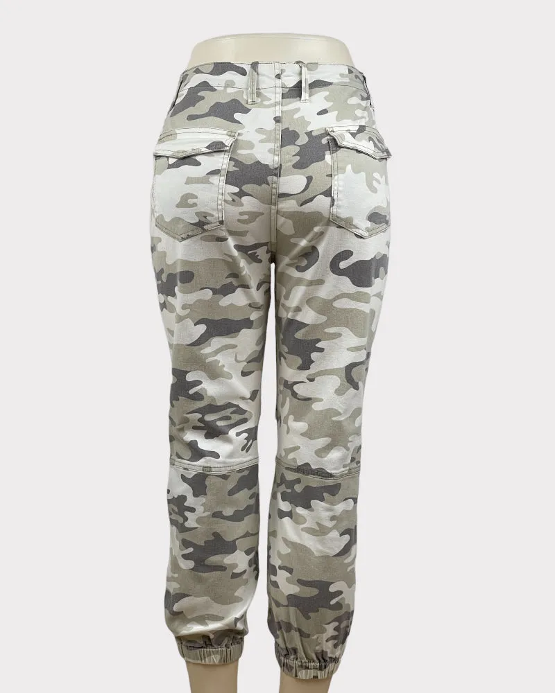 Tinseltown Light Camo High Rise Cargo Jogger (W30)