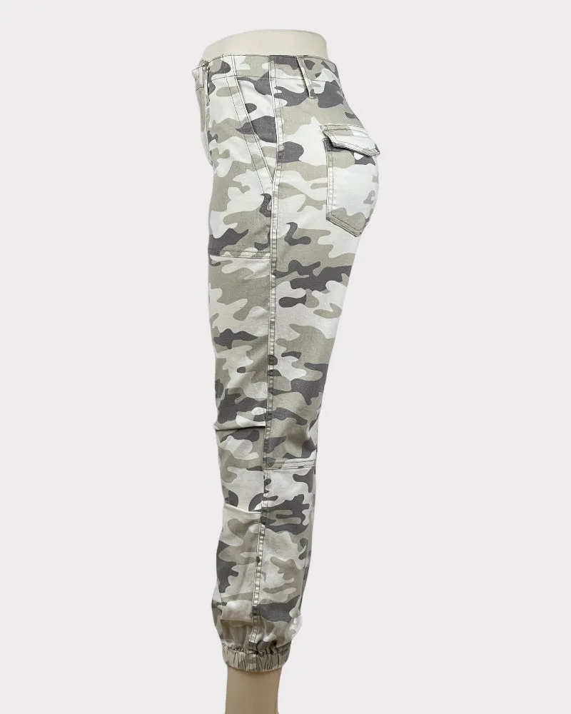 Tinseltown Light Camo High Rise Cargo Jogger (W30)
