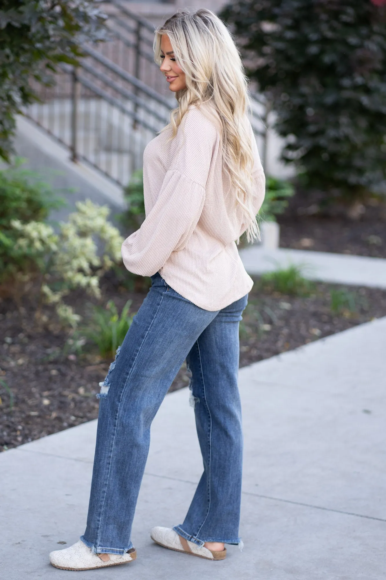 Two Tone Ribbed V-Neck Exposed Seam Top
