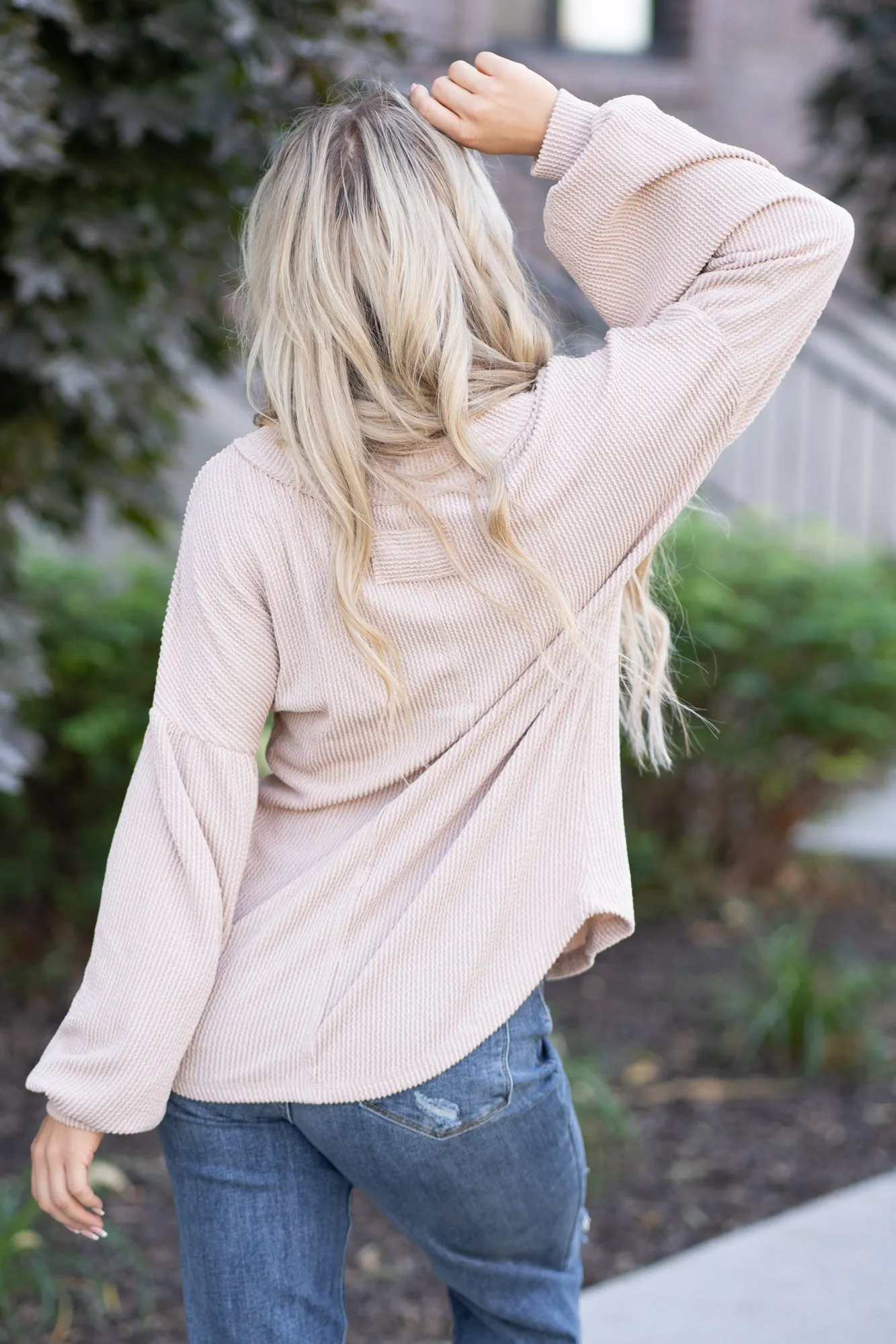 Two Tone Ribbed V-Neck Exposed Seam Top