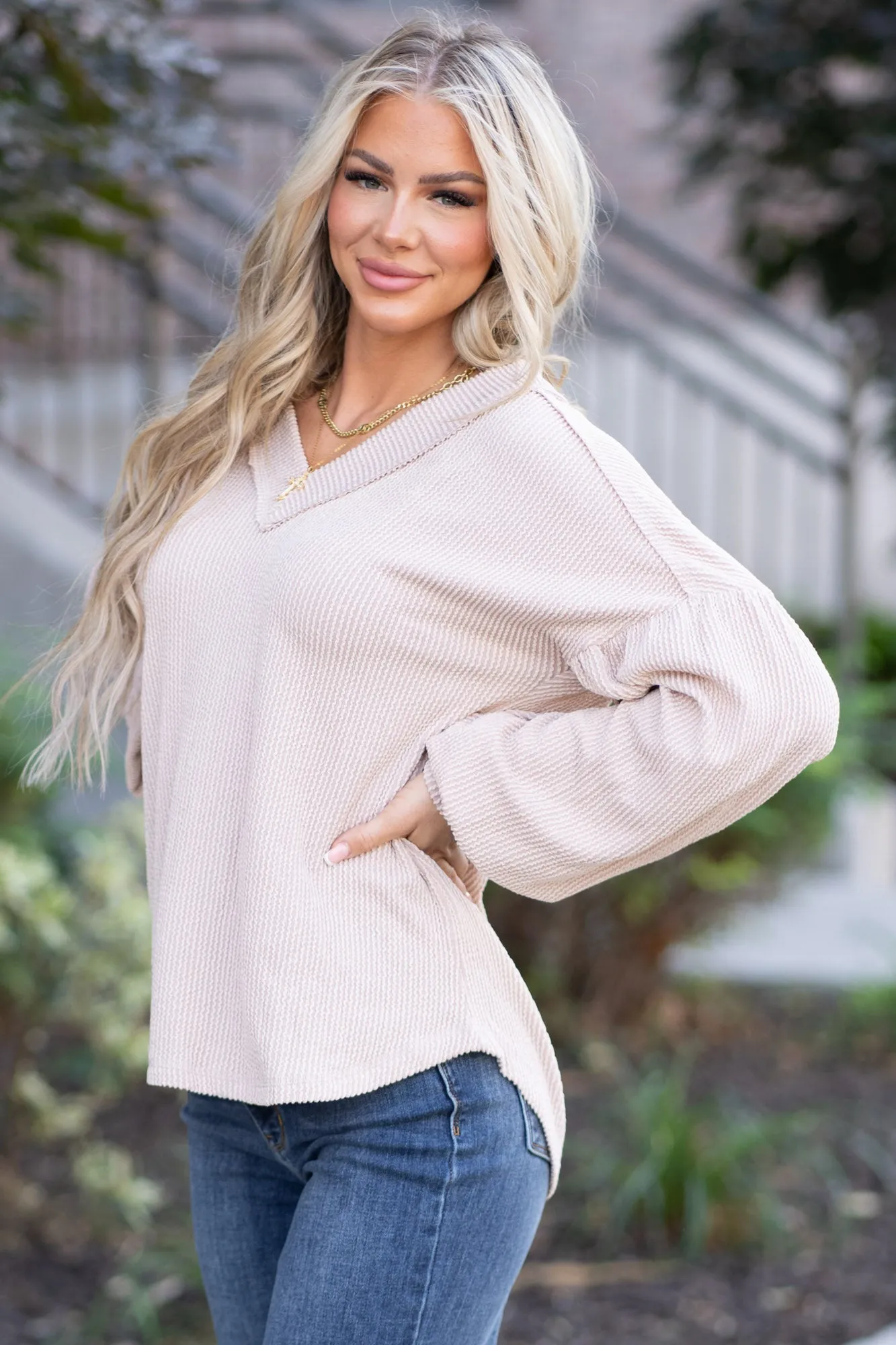 Two Tone Ribbed V-Neck Exposed Seam Top