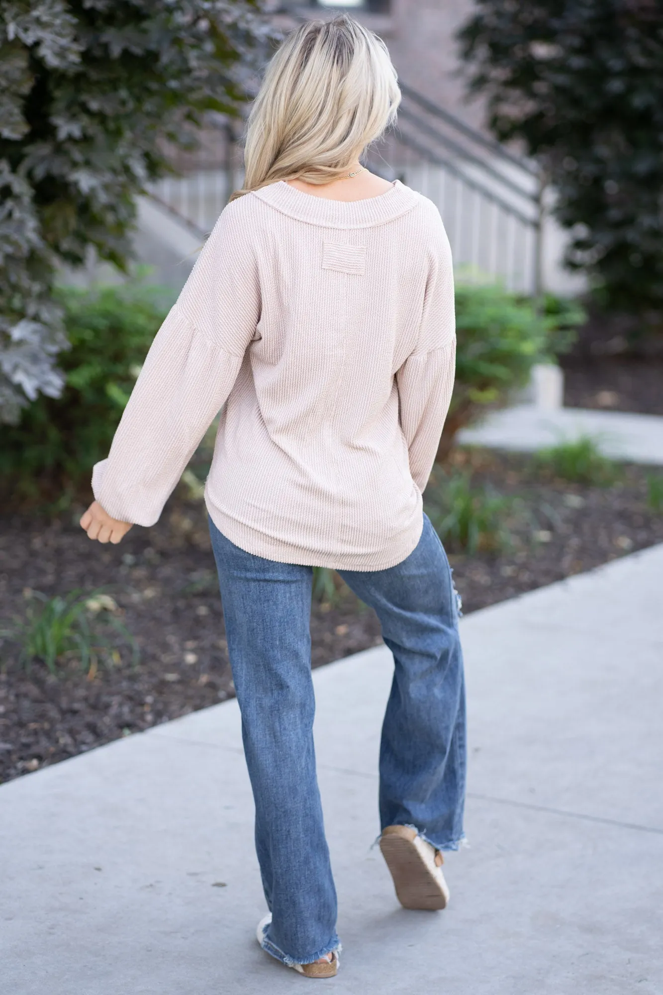 Two Tone Ribbed V-Neck Exposed Seam Top
