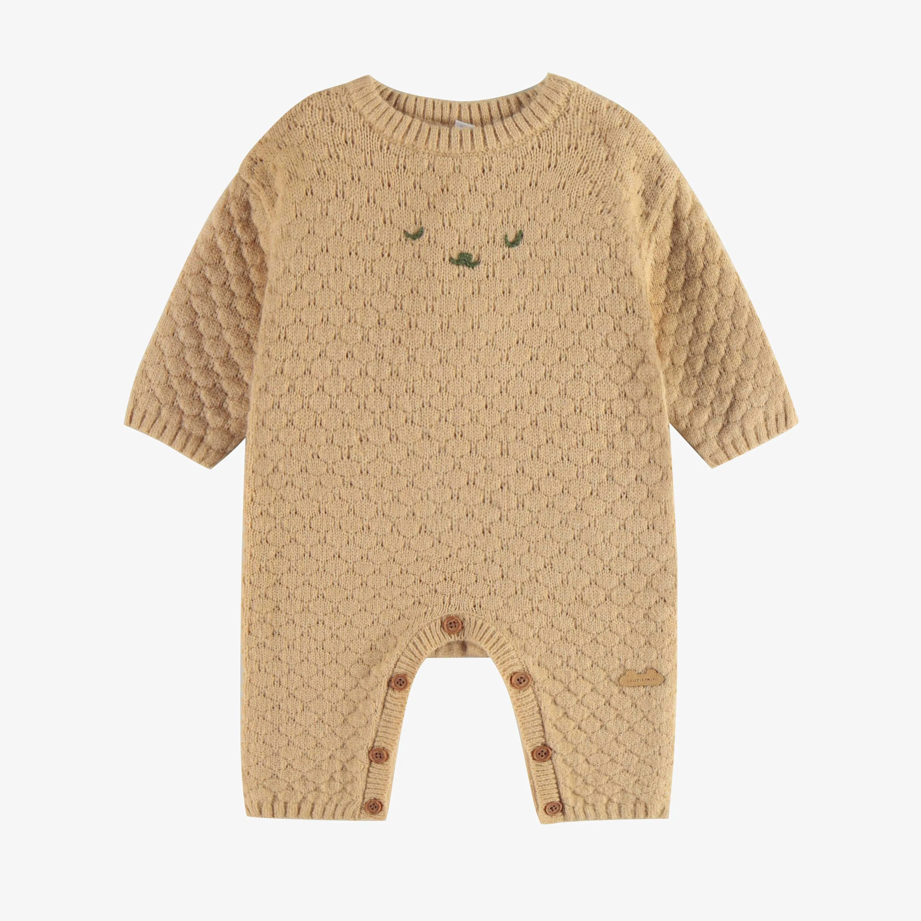 Une pièce beige à manches longues en douce maille, naissance || Beige one piece with long sleeves in soft knit, newborn