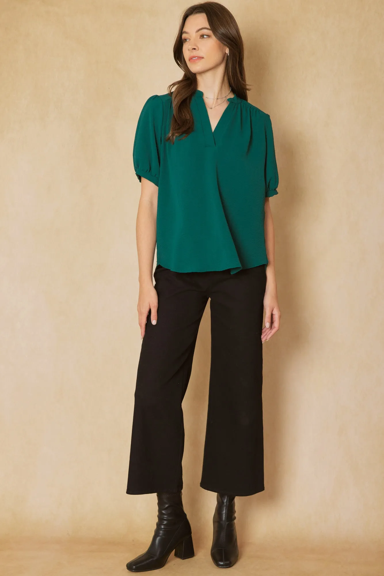 V-neck 1/2 sleeve top