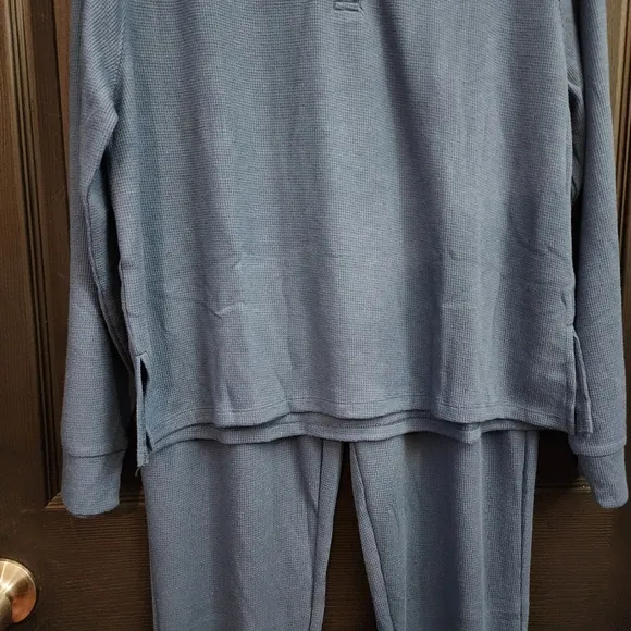 Victoria's Secret Glow Waffle Henley Jogger Set in Blue