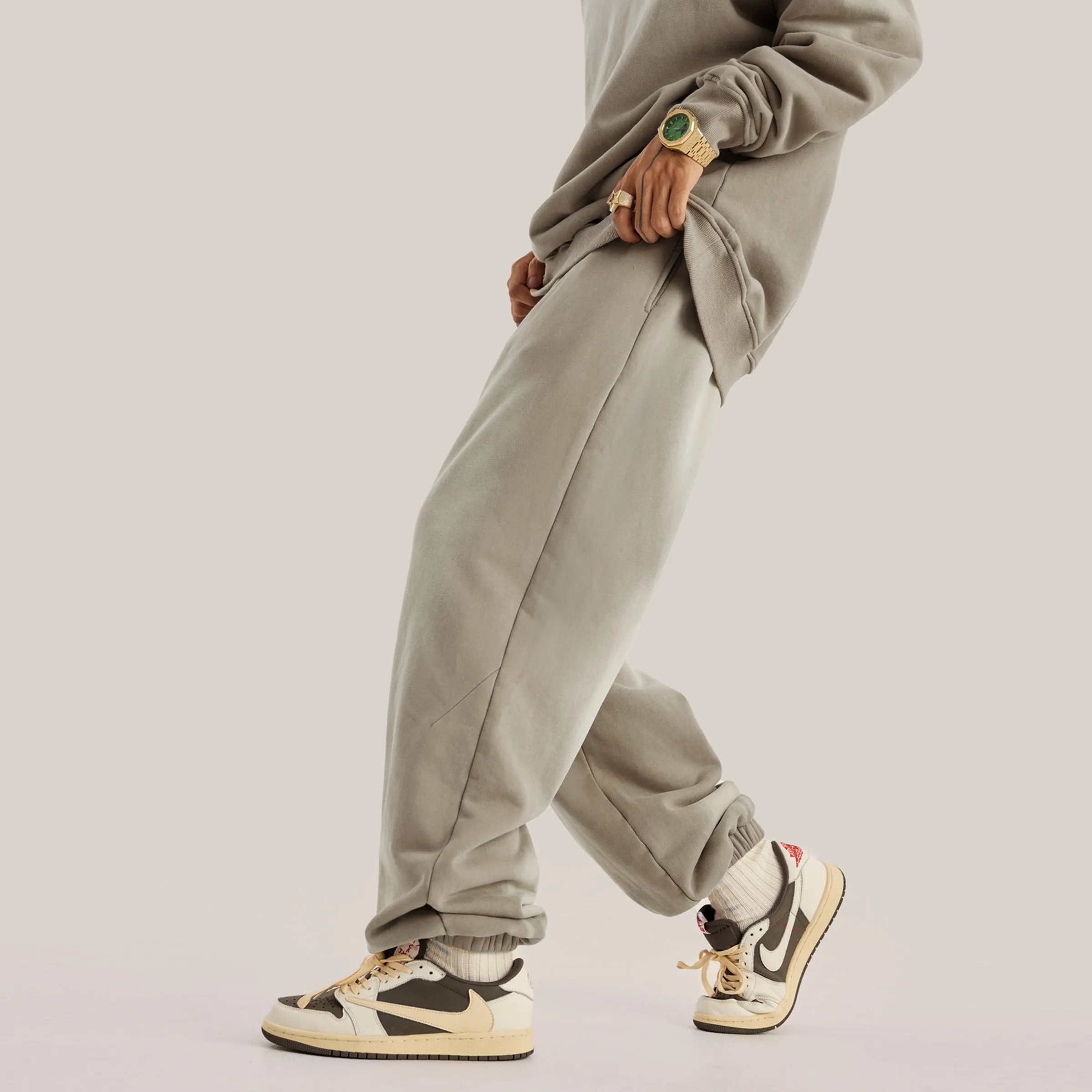 Washed Beige Sweatpants x Oversized Baggy Pants