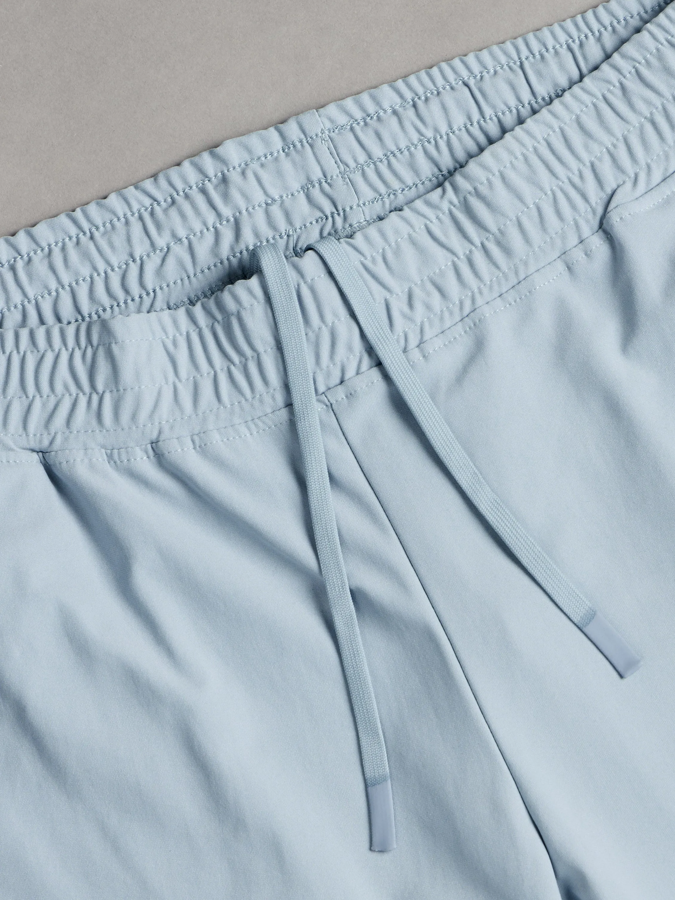 Women Solid Slim Fit Joggers with DURACOOL 