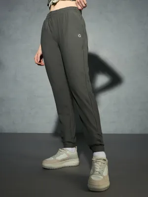 Women Solid Slim Fit Joggers with DURACOOL 