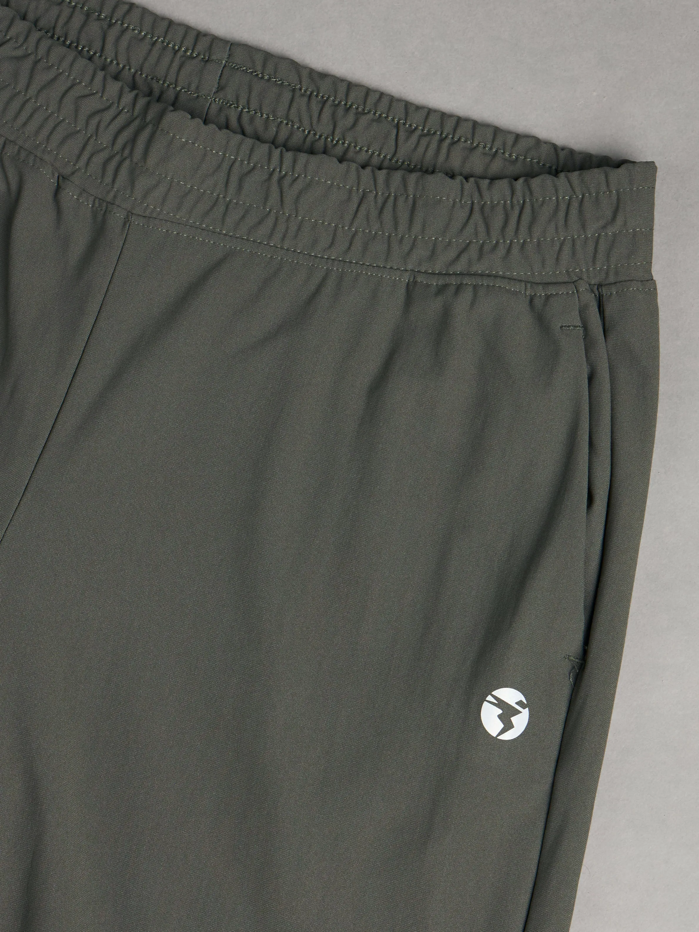 Women Solid Slim Fit Joggers with DURACOOL 